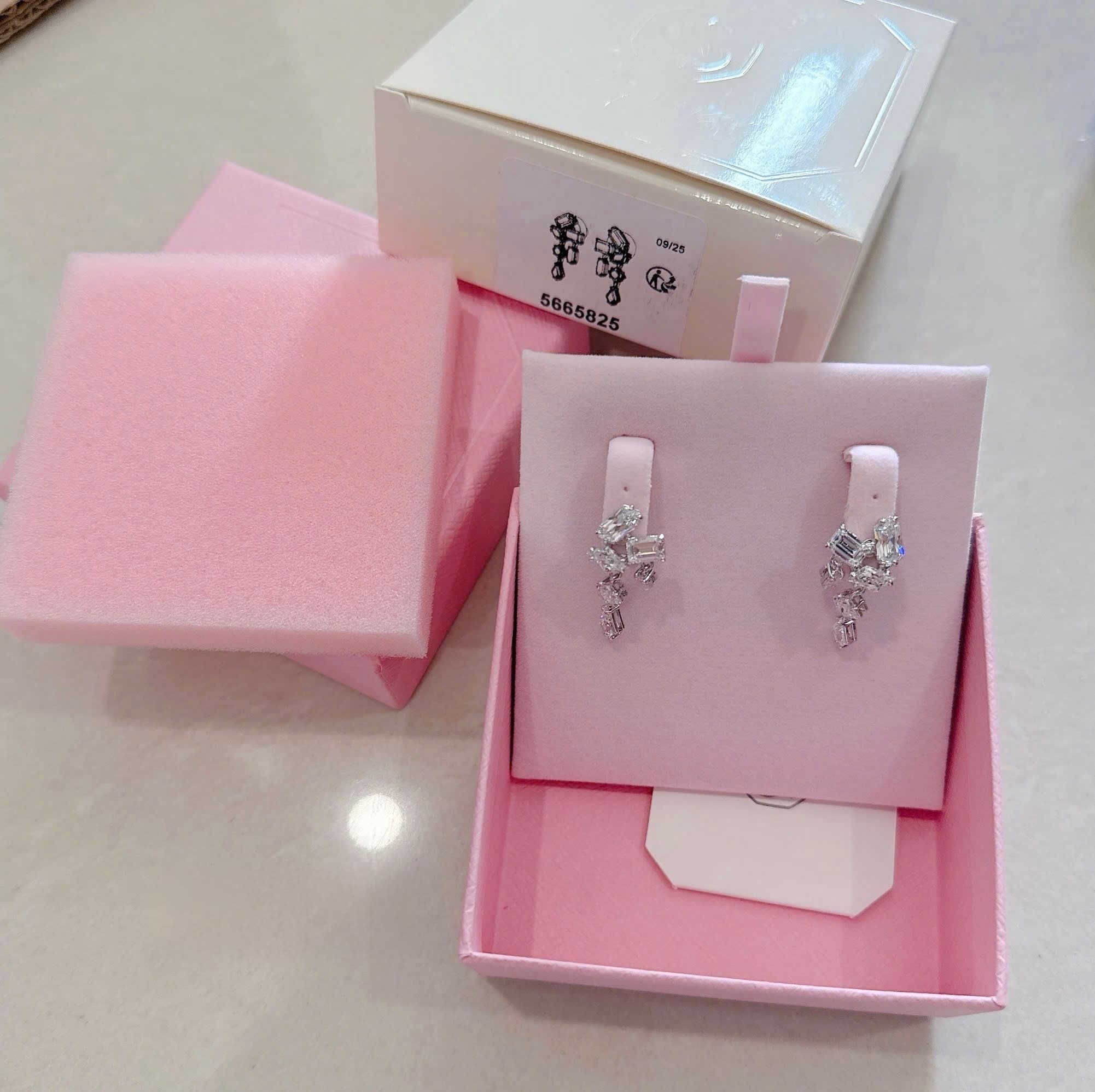 Khuyên tai mesmera dạ hội