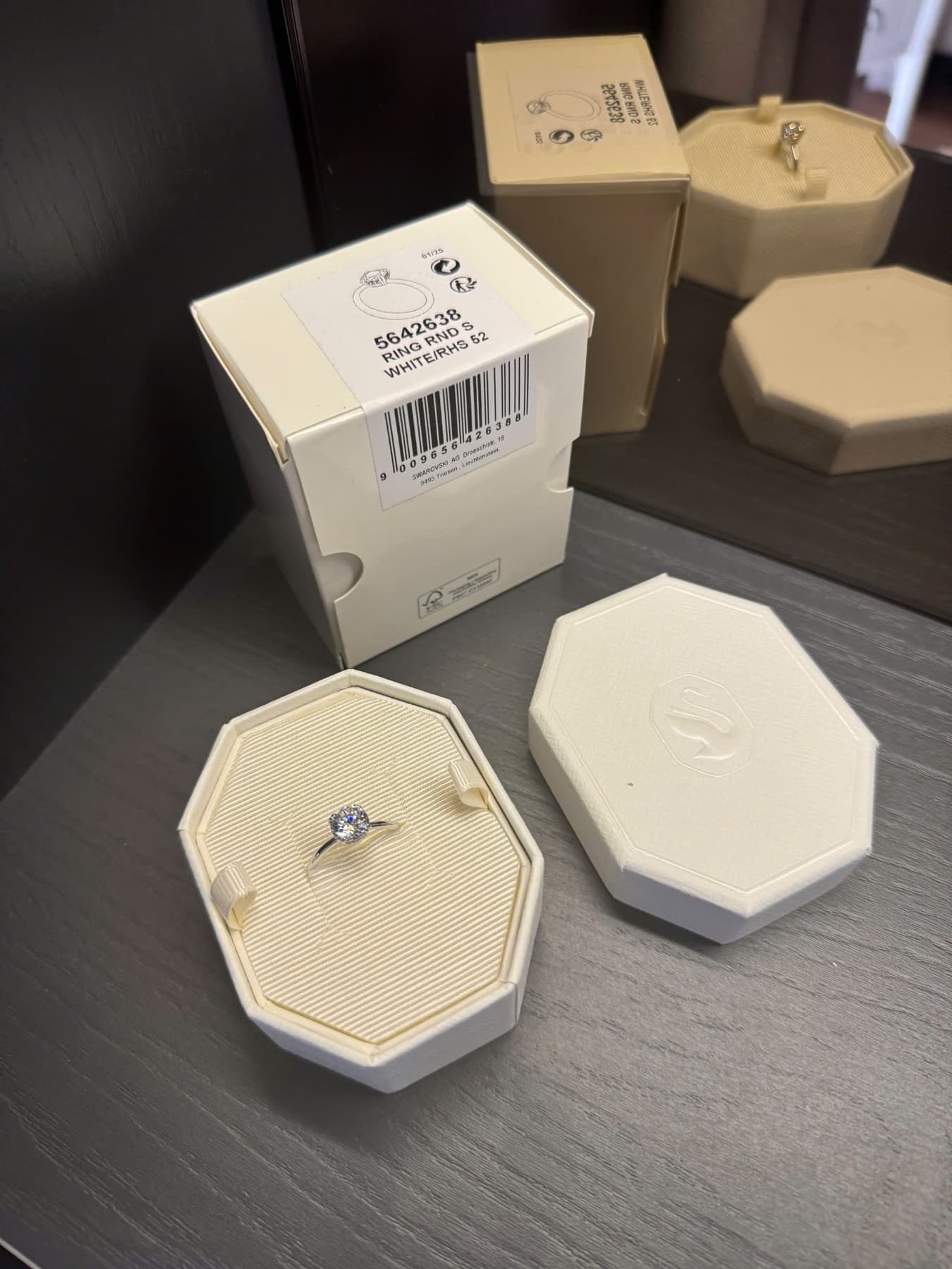 Nhẫn constella ( order )