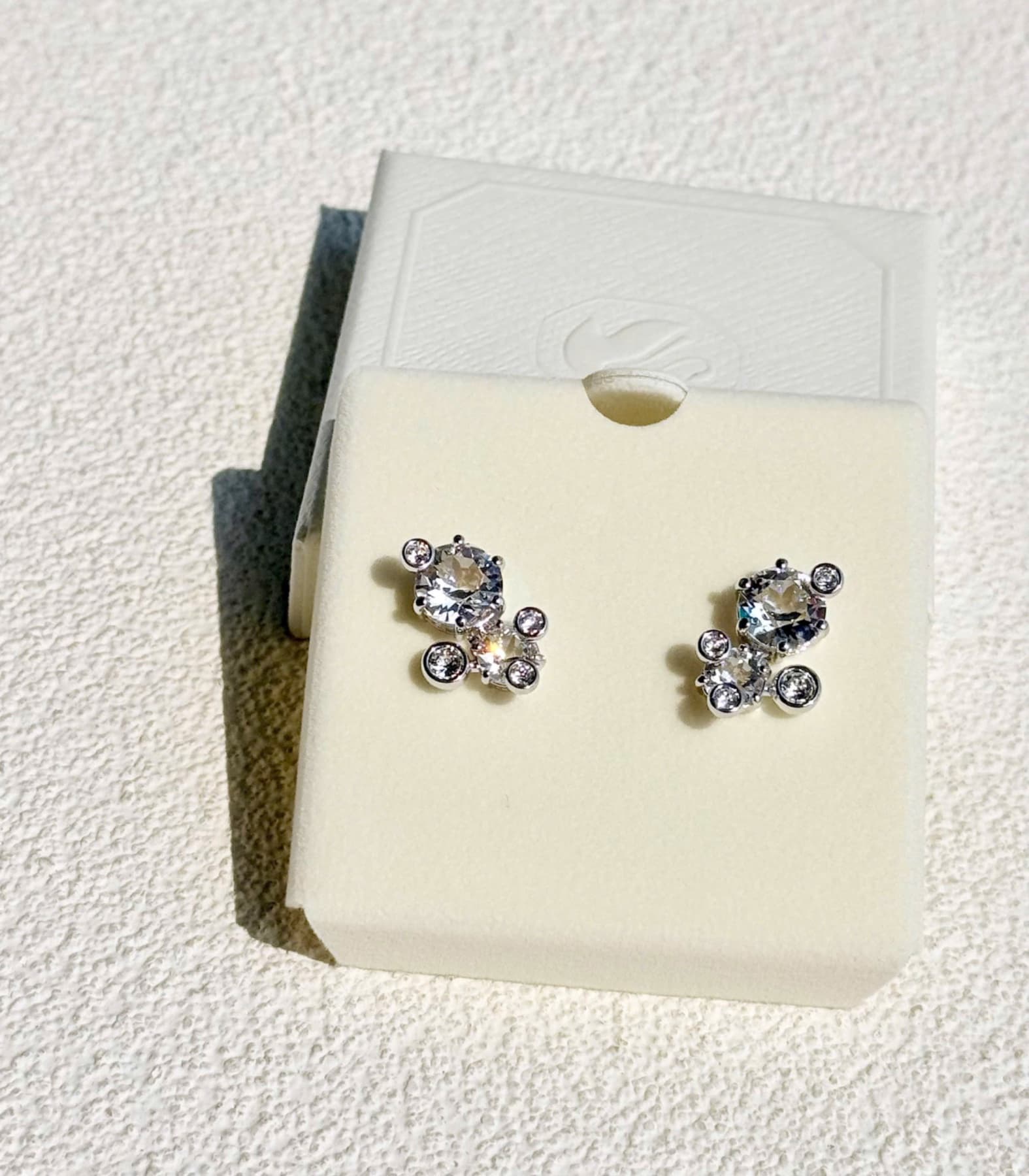 Khuyên constella stud earings